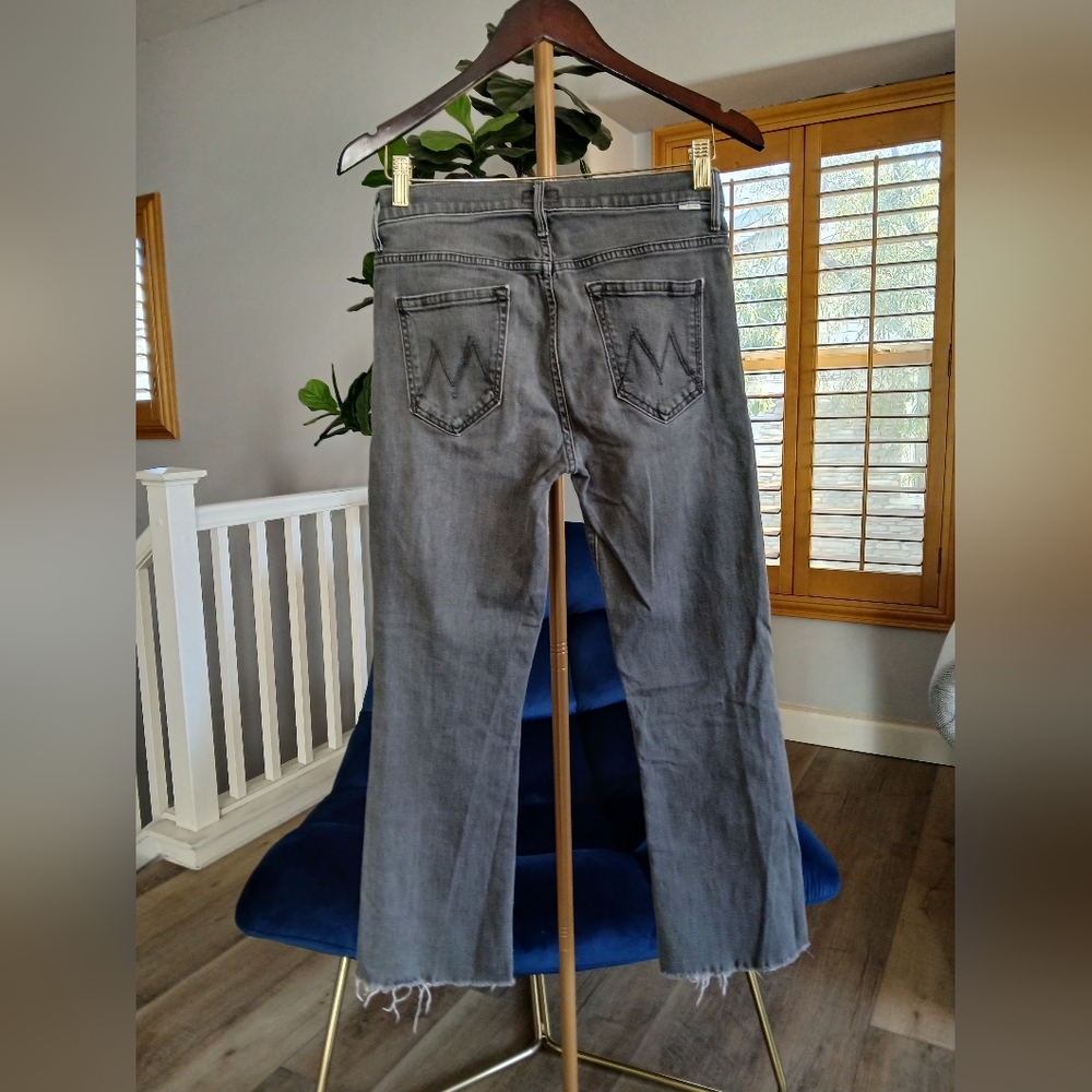Mother " The Insider Crop Fray" Wash: To the Moon and Back. Size 28 - Picture 2 of 7